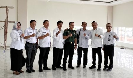 Bupati Ponorogo Tinjau Pembangunan Gedung UNMER Malang PDKU Ponorogo