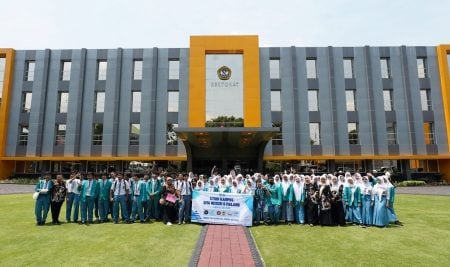 Terima Kunjungan Studi Kampus, UNMER Malang Dukung Persiapan Studi Lanjut Siswa SMAN 6 Malang