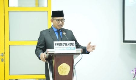 Solidaritas Kekerabatan dan Peran SBY : Promovendus Arif Setia Budi Raih Gelar Doktor di UNMER Malang.