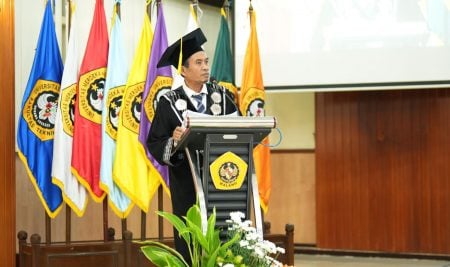 Pengukuhan Guru Besar UNMER: Prof. Syaiful Arifin Paparkan Peran Ikhlas dalam Membangun Organisasi Adaptif di Era Digital